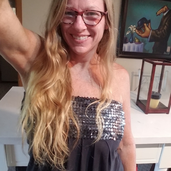 Meet your Posh Ambassador, Karen! - Picture 2 of 2